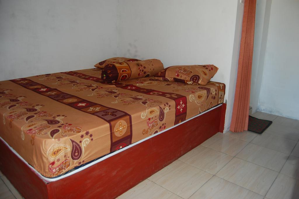 Defa Homestay Kuta  Quarto foto